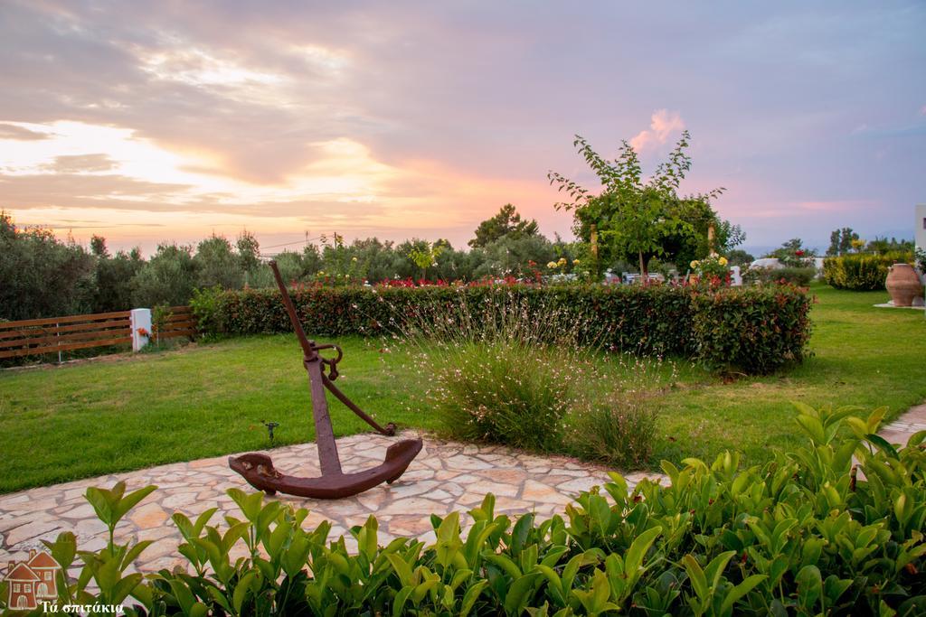Ta Spitakia Tsarbopoulos Kyparissia Exterior foto
