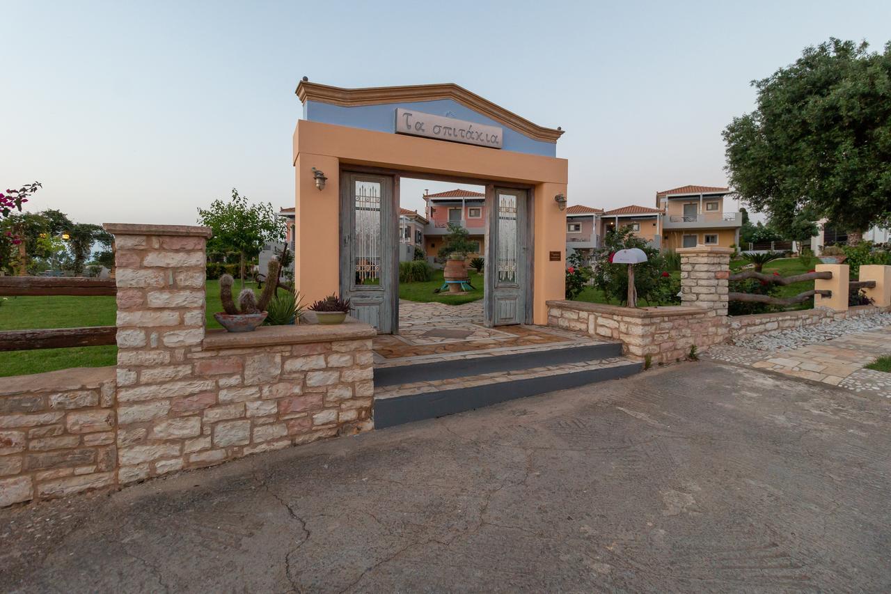 Ta Spitakia Tsarbopoulos Kyparissia Exterior foto