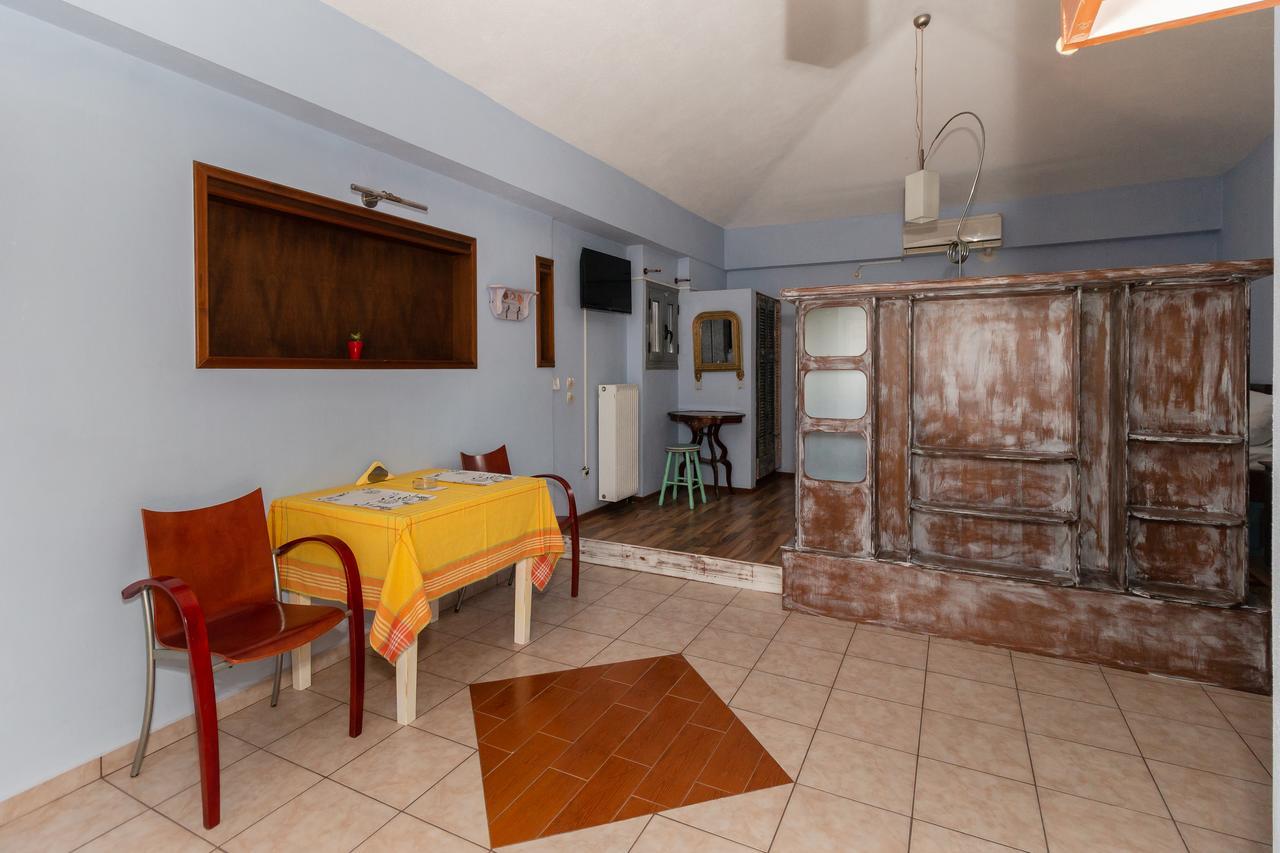 Ta Spitakia Tsarbopoulos Kyparissia Exterior foto