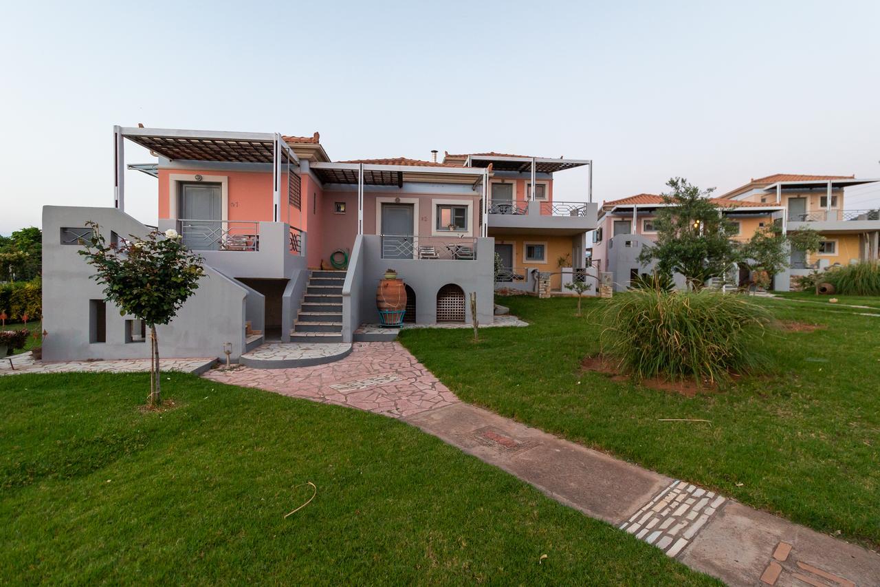 Ta Spitakia Tsarbopoulos Kyparissia Exterior foto